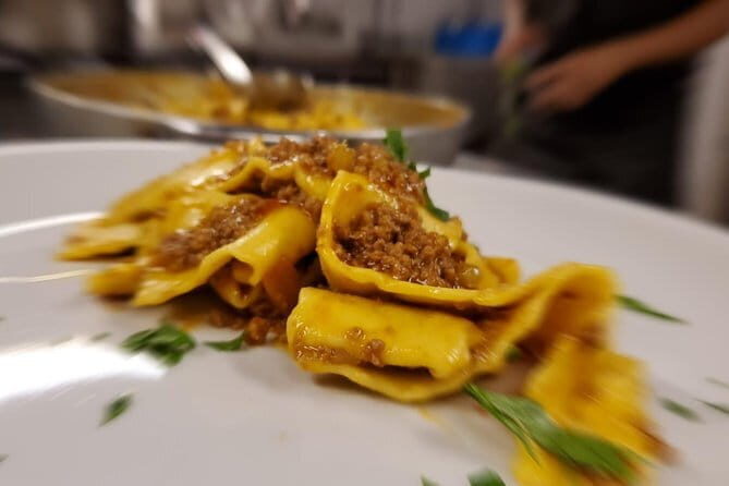 4 - Courses Dinner Interactive Cooking Lesson In Florence - Wine with dinner: what’s included and what that means