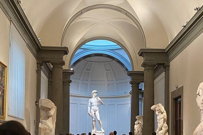 Accademia Gallery : Priority Ticket to SKIP the General Line ! - Should you book? My honest take