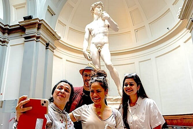 Accademia & Michelangelo's David Express Tour - Key things to know before you go