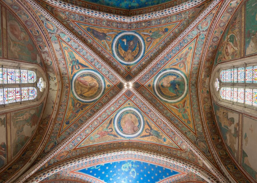 Assisi: Old Town Guided Walking Tour - Key things you’ll notice on this Assisi walk