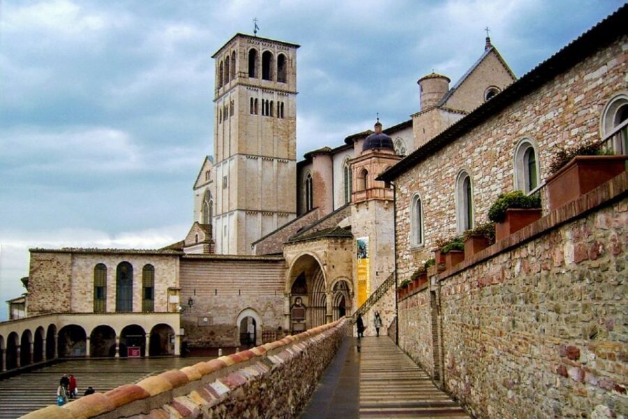 Assisi: Private Walking Tour with St. Francis Basilica - Walking the Real Assisi: Roman Walls, Medieval Houses, and Quiet Alleys