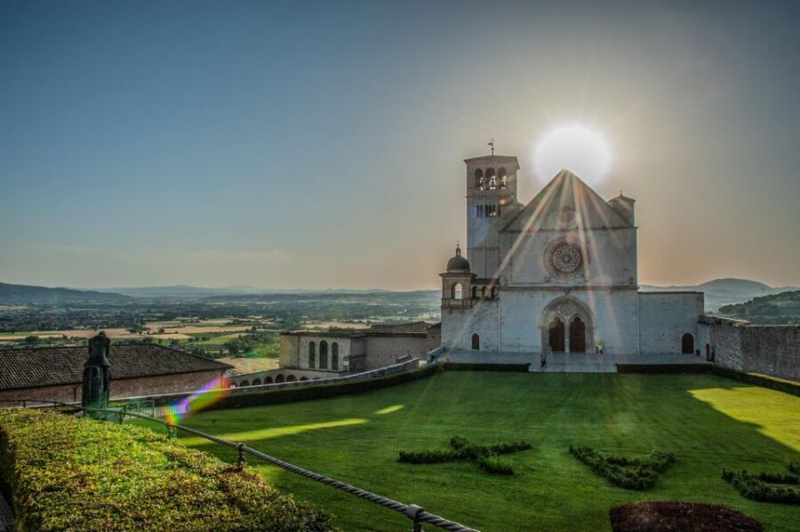 Assisi: Walking Tour with St. Francis Basilica Visit - The Best Way to Use 2.5 Hours in Assisi