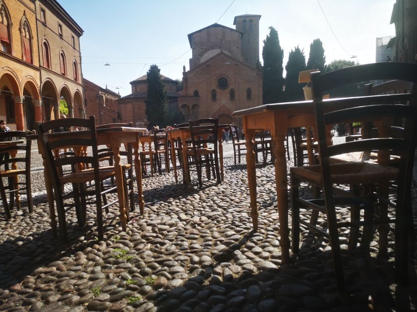 Bologna: City Center Guided Wine Walking Tour - The certified sommelier effect: learning without the snob talk
