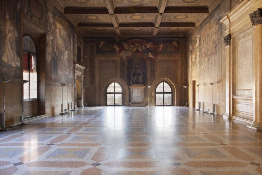 Bologna: Clock Tower Audio Guide and Food Tasting - Key things to know before you go