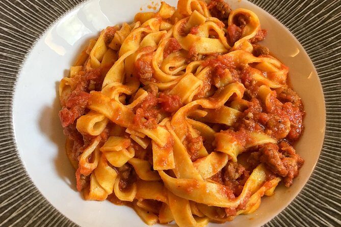 Bologna: Full meal Food Tour with Local Delights by Do Eat Better - The tour’s flow: how a 3.5-hour “full meal” actually feels