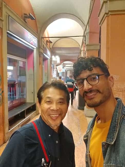 Bologna: Private Tour with a Local Guide - Meeting Your Guide at Your Bologna Doorstep