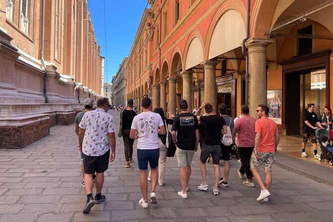 Bologna: Walking Food Tour and Highlights with a Local Guide - The local restaurant for handmade tagliatelle al ragù