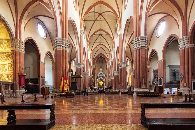 Bologna Walking Tour with Audio and Written Guide - Breaks and pacing: how to use the self-guided format well