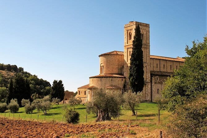 Brunello and Nobile, Wine Lover Tour Montalcino and Montepulciano - Food, Wine, and Budget: The Real Value Equation