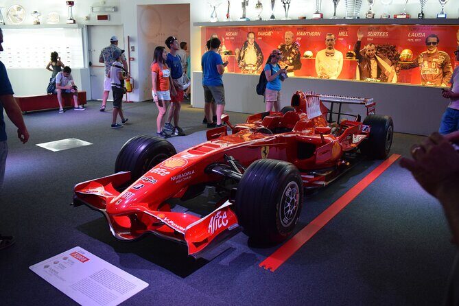 Cars&Food: Lambo, Ferrari, Parmigiano, Balsamic, PrivateTransport - Transport and pickup: keep your eye on the meeting point
