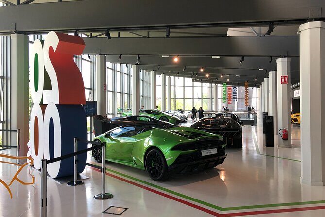 Cars&Food: Lambo, Ferrari, Parmigiano, Balsamic, PrivateTransport - Stop 2 at Lamborghini: MUDETEC and why it feels different