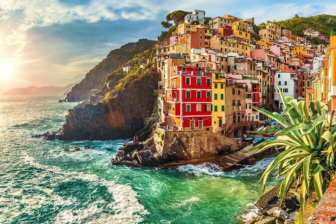 Cinque Terre and Pisa Tower Tour from Florence Semi Private - Manarola: short time in a village made for photos