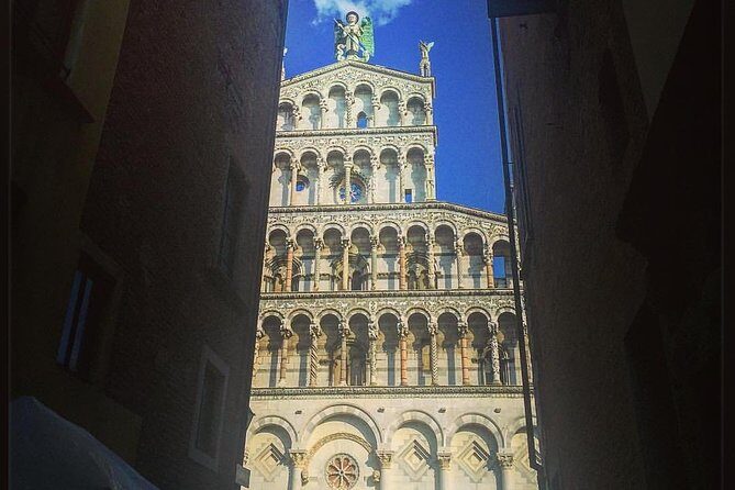 Discover Lucca’s Secrets on a Guided Walking Tour - From Via Fillungo to Lucca’s tower lineup: Torre delle Ore and Torre Guinigi