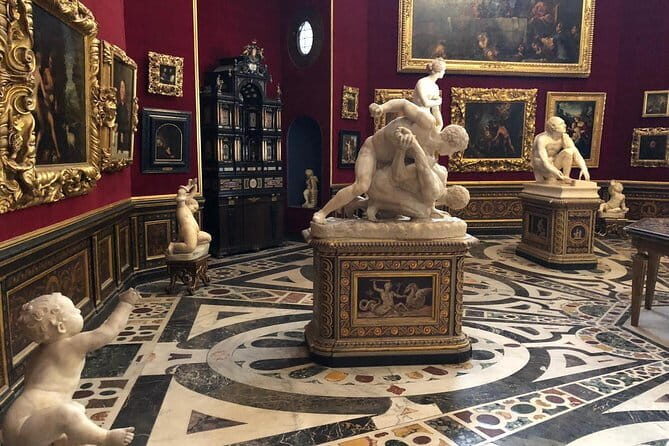 Exclusive Early Morning Uffizi: Semi-Private with Private Option - Who should book this early Uffizi tour?