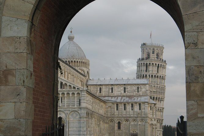 Explore Pisa City with Skip-The-Line Leaning Tower Climbing - The Medieval Republic to UNESCO Square: Piazza dei Cavalieri and Piazza dei Miracoli