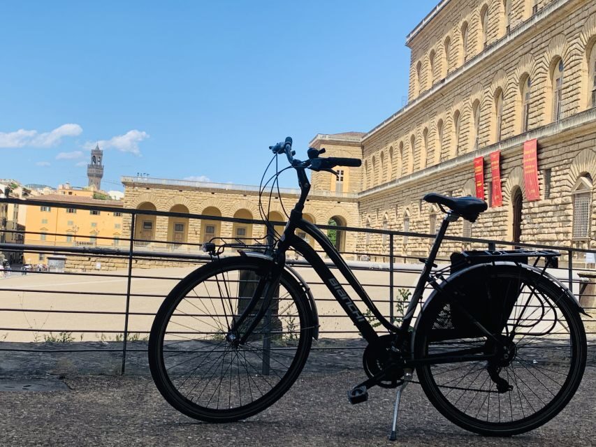 Florence: 2-Hour Guided Bike Tour - Santa Croce and Piazza della Signoria: Renaissance Stagecraft in Real Space