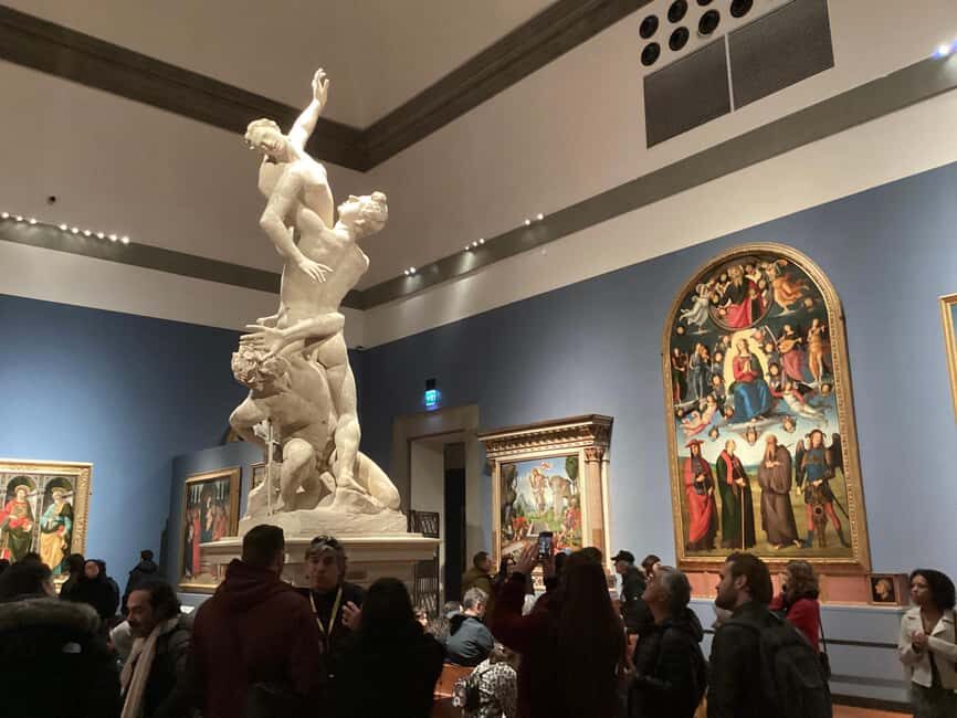Florence: 4-Hour Accademia and Uffizi Galleries Guided Tour - Views over the Arno and why the tour route feels efficient