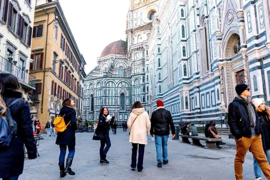 Florence: Accademia Gallery Guided Tour with an Art Expert - More than one masterpiece: paintings and sculptures across centuries