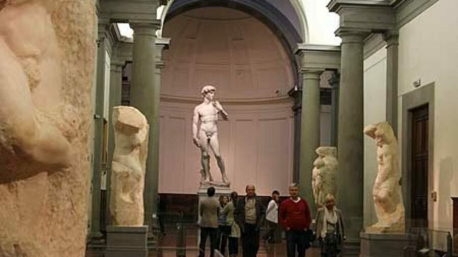 Florence: Accademia Guided Tour with Skip-the-Line Tickets - Group size, earphones, and the pace question