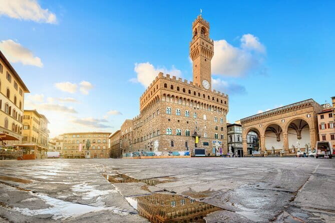 Florence by golf Cart Piazzale Michelangelo - Uffizi area and the library: big institutions you can spot fast