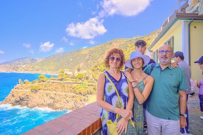Florence: Cinque Terre Park Day Trip with Optional Street Food - Monterosso al Mare: Beach Time and a Real Lunch Window