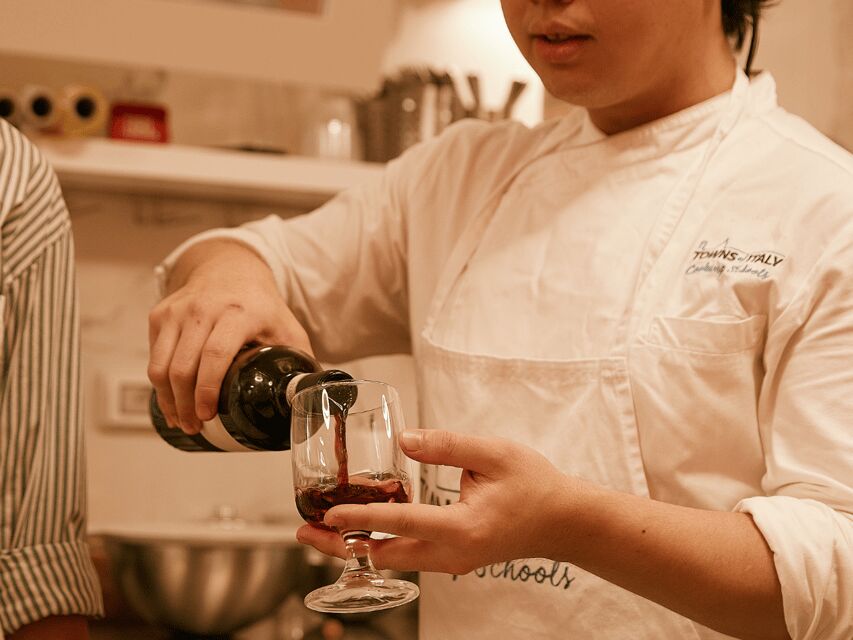 Florence: Cooking Class with Local Food Market Tour - Tiramisù and the Chianti table: your meal becomes the memory