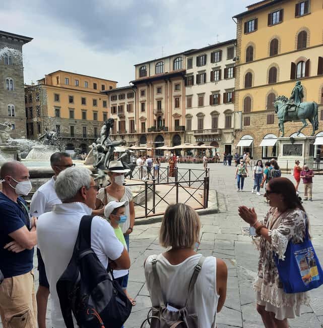 Florence: Dan Brown's Inferno 2-Hour Walking Tour - Starting at Neptune’s Fountain: the meet-up that sets the tone