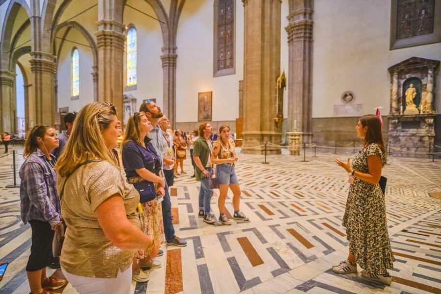 Florence: Duomo Cathedral Skip-the-Line Guided Tour - Brunelleschi and the building puzzle you’ll start noticing