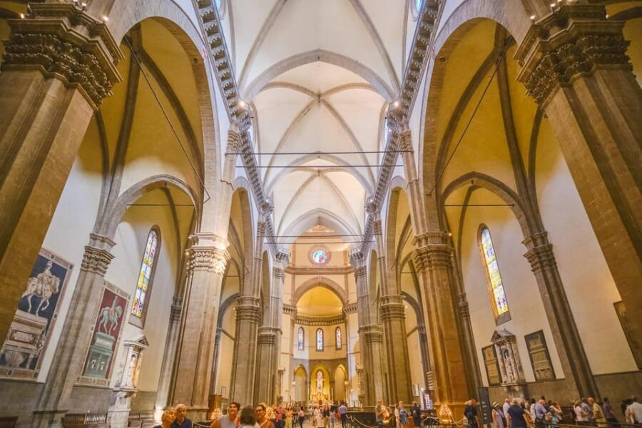 Florence: Duomo Cathedral Skip-the-Line Guided Tour - The small-group setup and the headset advantage
