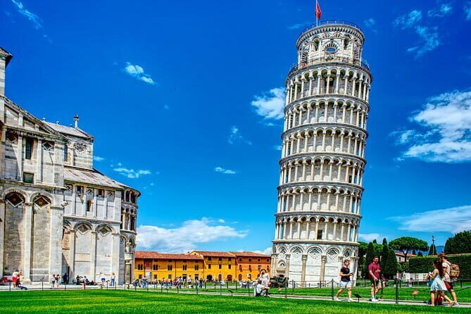 Florence: Duomo Complex with Tickets & City Walk Guided Tour - Giotto’s Bell Tower: the optional climb you should schedule right