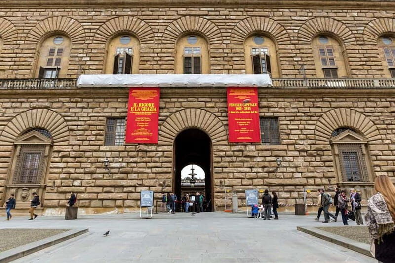 Florence: Entrance Ticket to Pitti Palace - Palatine Gallery on the first floor: Medici power on display