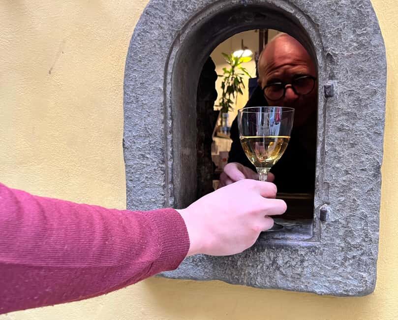 Florence: Food Walking Tour with Local Steak and Tuscan Wine - The Wine Window Stop: A Tiny Ritual With Big Florence Vibes