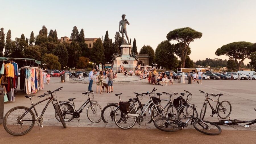 Florence: Guided Bike Tour with Piazzale Michelangelo - Key highlights to look for