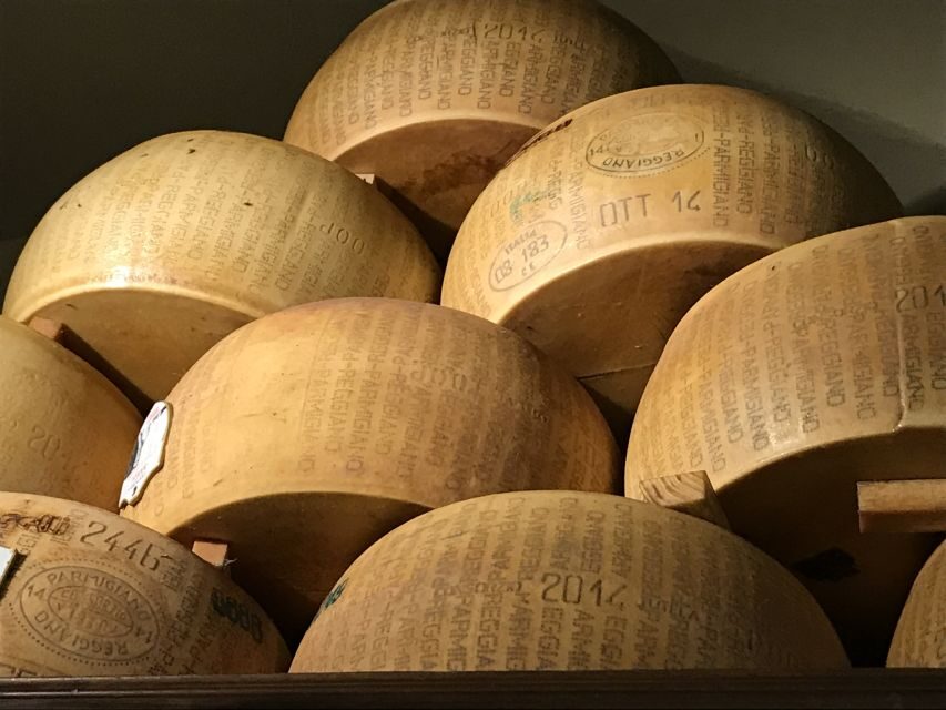 Florence: Guided Food Tour with Fiorentina Steak and Wine - Antico Ristoro Perditempo: Cheese, Regional Bites, and a Warm Welcome