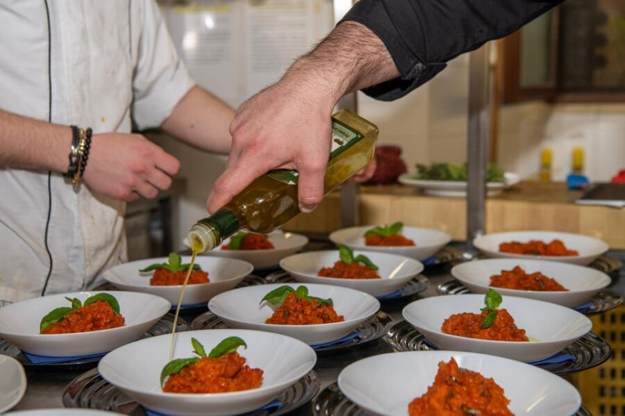 Florence: Guided Food Walking Tour with Tuscan Classics - Ending near Santa Croce and taking the next step on your own
