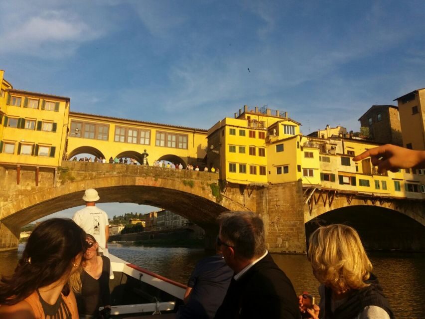 Florence: Guided Gondola Boat Tour with a Glass of Wine - A Barchetto on the Arno: Why This Feels Like Real Florence
