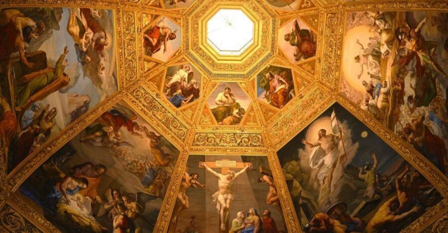 Florence: Guided Tour of Medici Family Secrets and Chapels - Palazzo Medici Riccardi courtyard views and Palazzo Vecchio from an exclusive angle