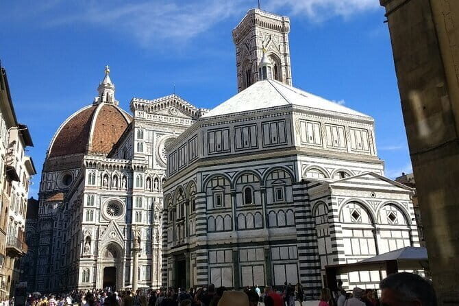 Florence: Guided tour of Santa Maria Del Fiore - Value and time: a one-hour Duomo tour for about $12