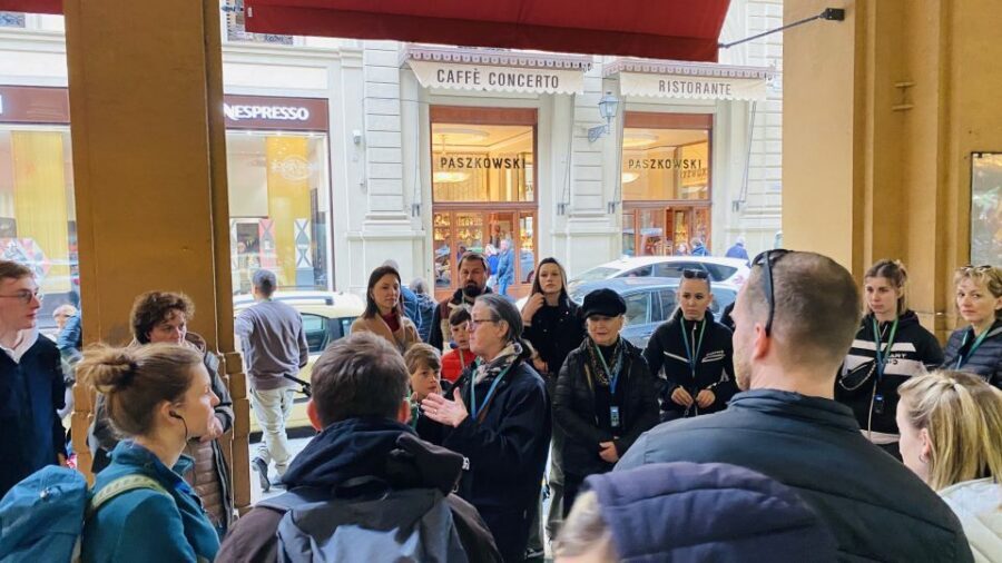 Florence: Guided Walking Tour - How Pitti Palace Fits In: A Powerful Florence Connection Point