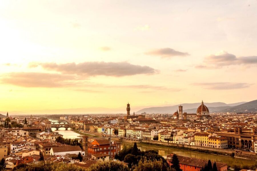 Florence: Hop-on Hop-off Bus Tour: 24, 48 or 72-Hour Ticket - Line B to Fiesole in about 2 hours (views, countryside contrast, and a slower pace)