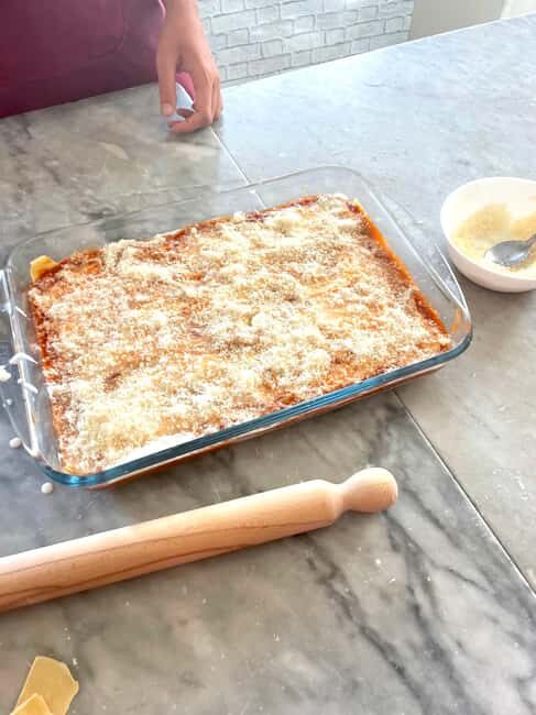 Florence: Lasagna and Spaghetti-Making Class - Meeting point on Lungarno Guicciardini: ring the right doorbell