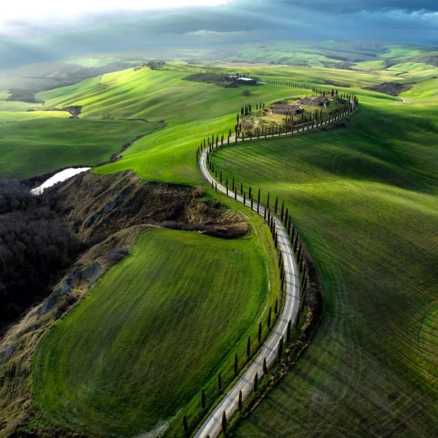 Florence: Monteriggioni & Val d'Orcia Optional Wine Tasting - Monteriggioni: walking the 1200 AD walls like you mean it