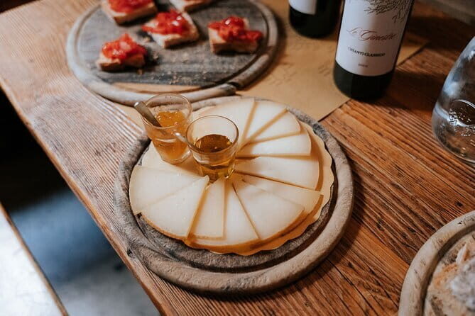 Florence Oltrarno Neighborhood Food & Wine Dine Around - Oltrarno at night: the local-feeling setting