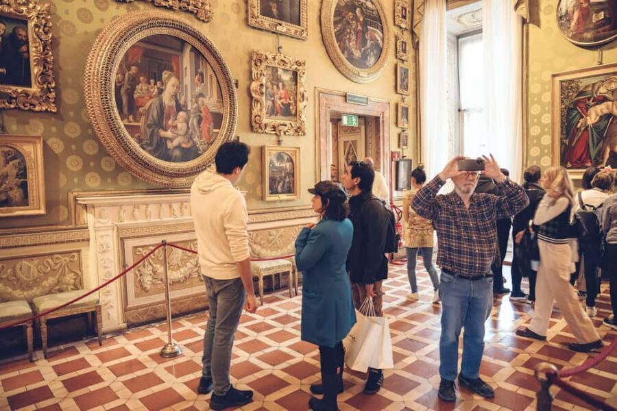 Florence: Palatina Gallery and Pitti Palace Guided Tour - Who should book this tour (and who might not)