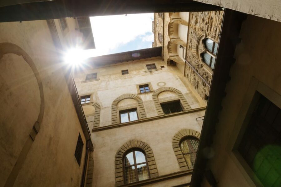Florence: Palazzo Vecchio Entrance Ticket & Audioguide - Your self-guided route: how to actually use the audioguide
