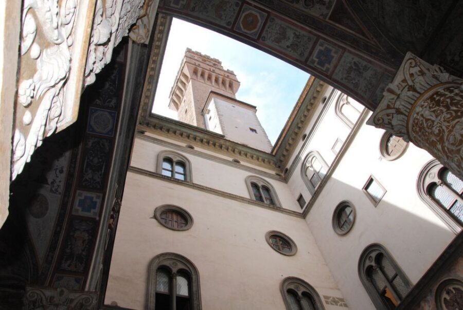 Florence: Palazzo Vecchio Guided Tour - Second-floor highlights: Apartments of the Elements and Eleonora of Toledo