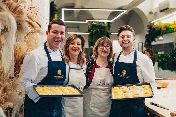 Florence Pasta & Tiramisu Cooking Class with Unlimited Wine - The end-of-class banquet: what you eat and the honest handoff to the kitchen