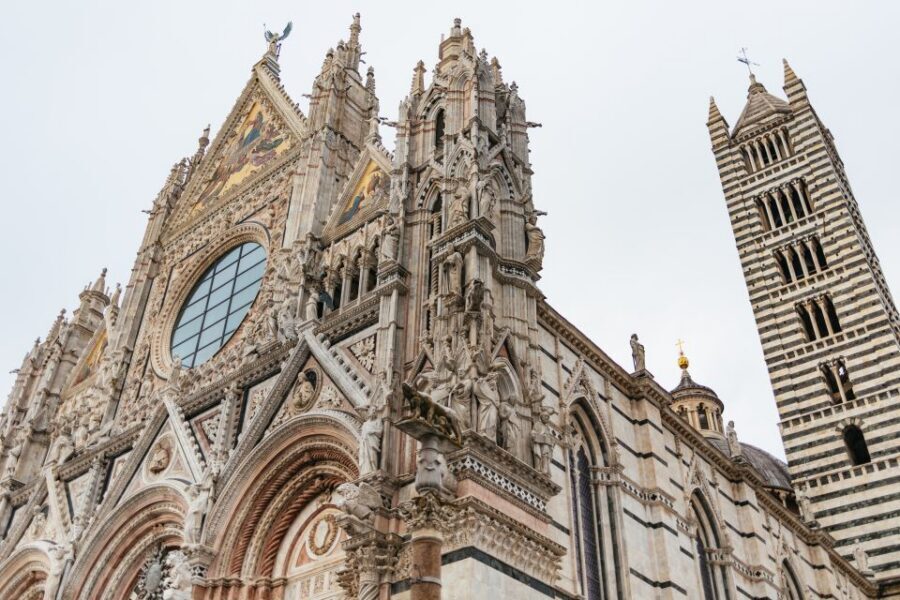 Florence: Pisa, Siena, San Gimignano, and Chianti Experience - San Gimignano: the cobbled maze that slows time down
