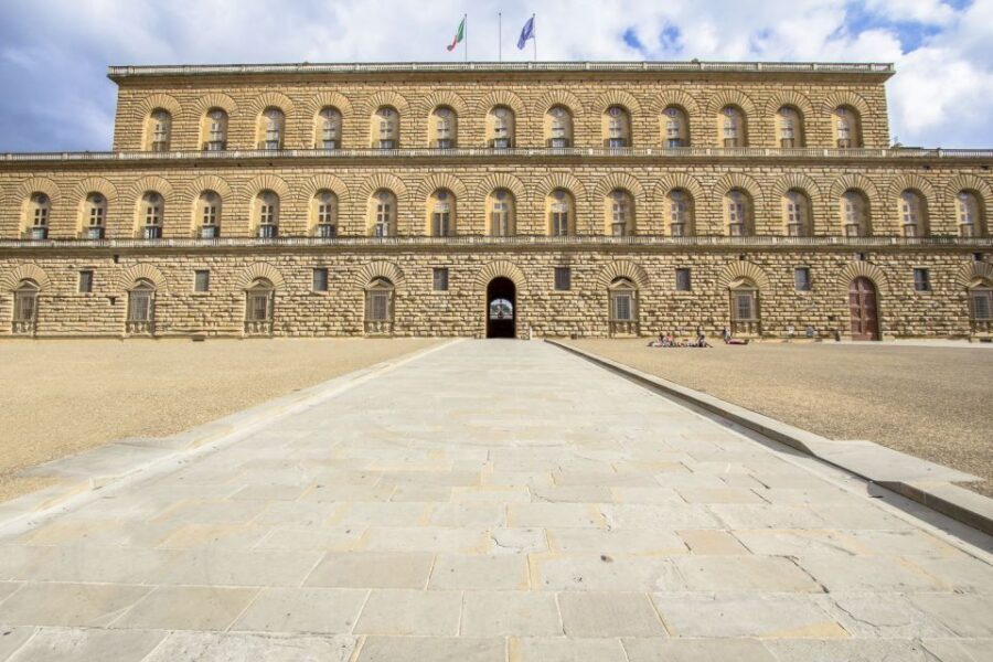 Florence: Pitti Palace Entry Ticket and Guided Walking Tour - Key points you’ll care about