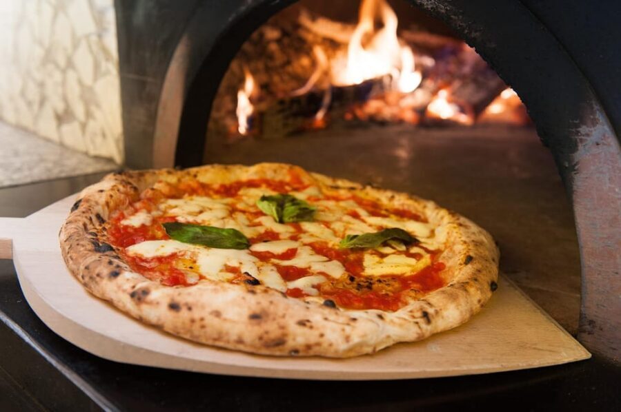 Florence: Pizza and Gelato Experience with Unlimited Wine - Oven-to-Table Timing: Eat What You Made, While Wine Flows